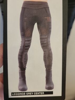 NWT DEMOBAZA Leggings